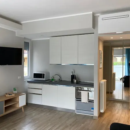 Lovingstresa In The Heart Of The Town