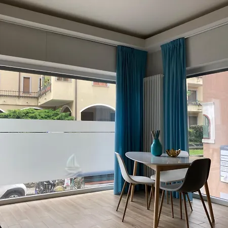 Lovingstresa In The Heart Of The Town Appartamento *