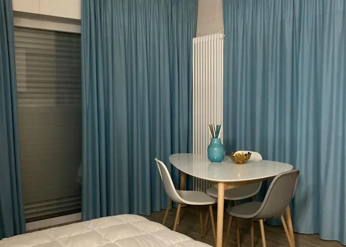 Appartement Lovingstresa In The Heart Of The Town