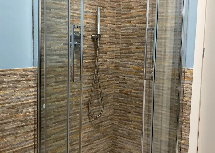 Lovingstresa In The Heart Of The Town * 스트레사